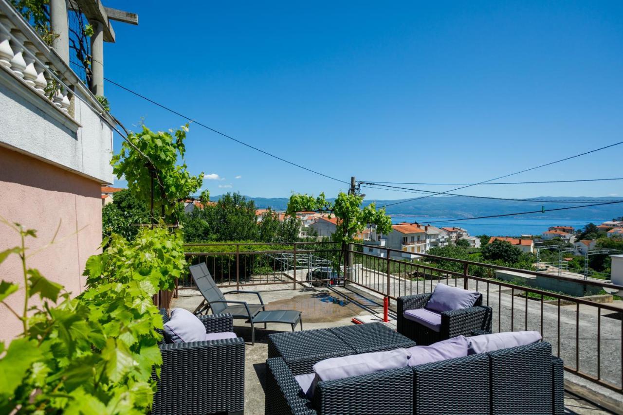 Apartamento Oliva Vrbnik Exterior foto