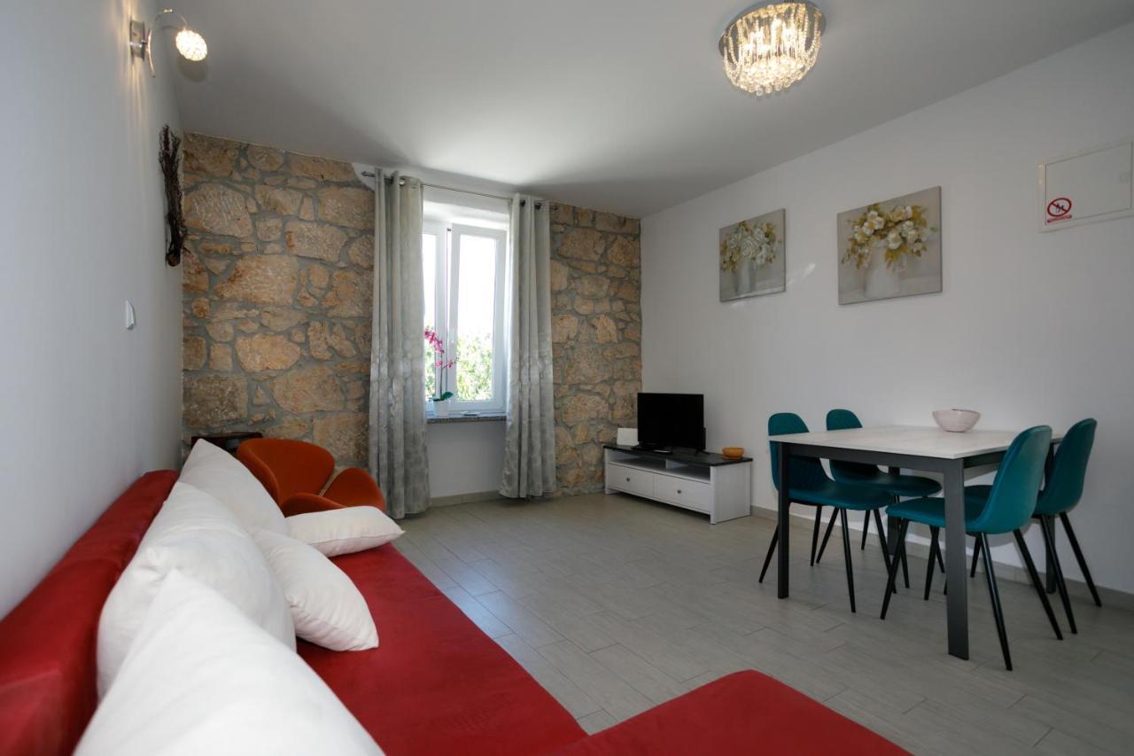 Apartamento Oliva Vrbnik Exterior foto